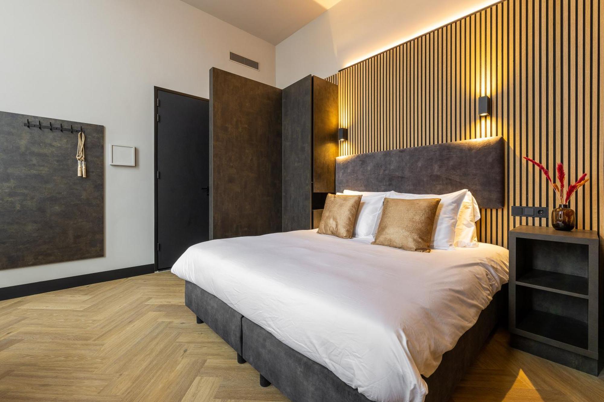 Monument Hotel Ζάανταμ Εξωτερικό φωτογραφία